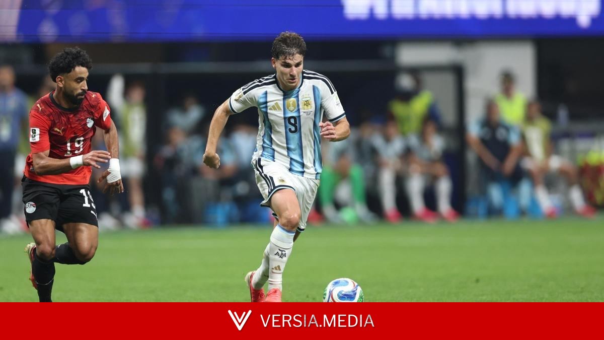 Flick no tiene dudas: Julián es su '9'