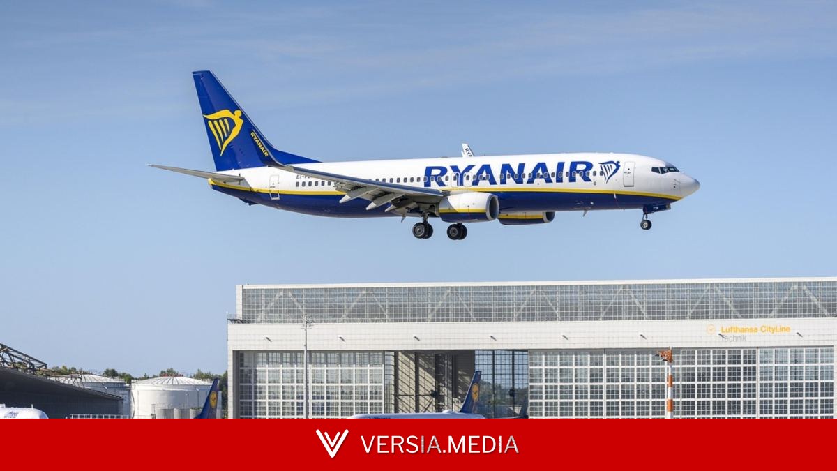 Un pasajero queda parcialmente succionado tras romperse una ventanilla en un vuelo de Ryanair