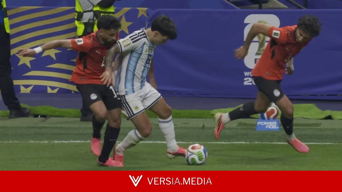 Burrull y la falta previa que anuló&nbsp; un gol a Egipto: "No es suficiente y no tiene incidencia"