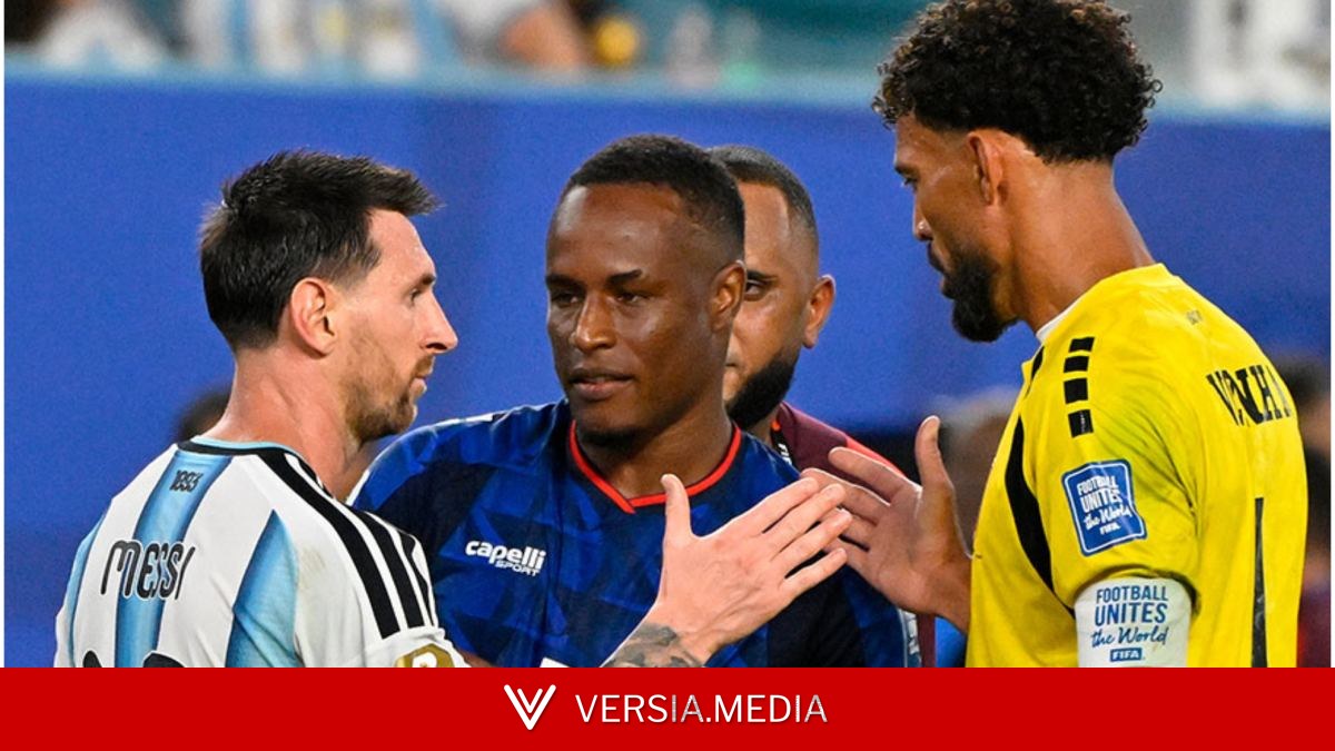 Vozinha, sin equipo y con botas prestadas: "Sos' un arquero increíble"<br>
