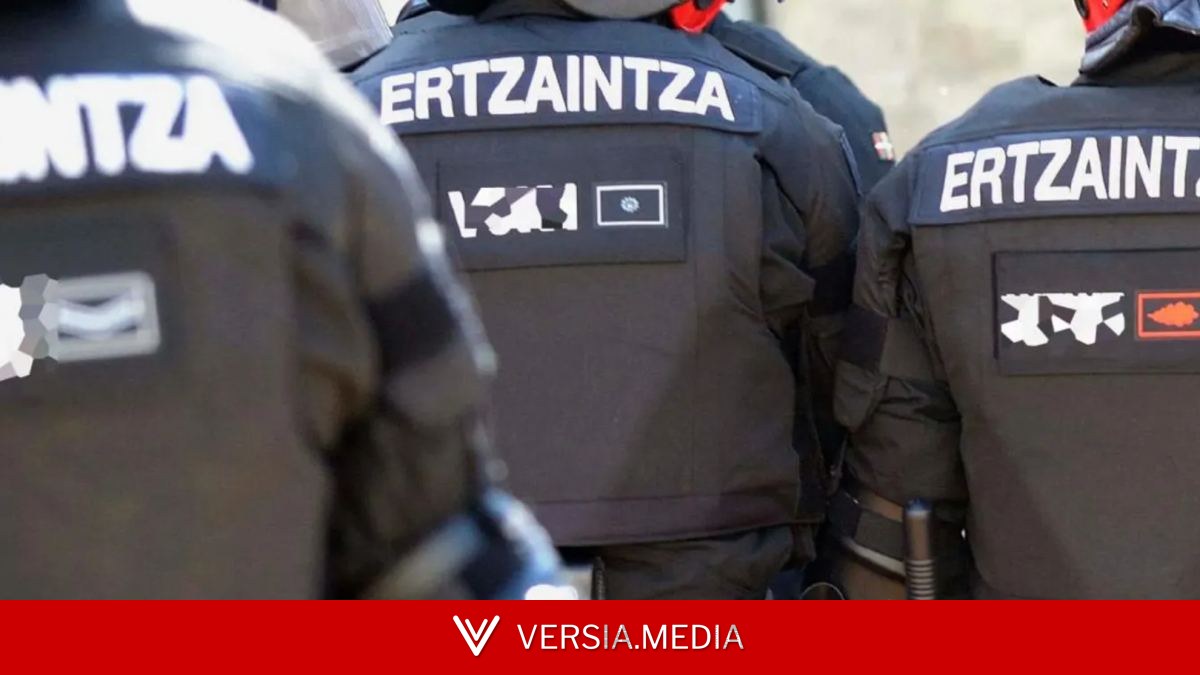 Investigan a tres hombres por agredir y coaccionar a otro para que se quitara una camiseta de la selección